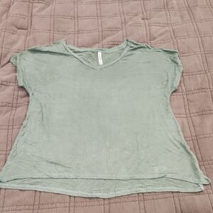 Active USA Light Green Short Sleeve Top Size L!